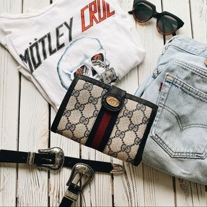 VINTAGE GUCCI MONOGRAM KISSLOCK BIFOLD WALLET